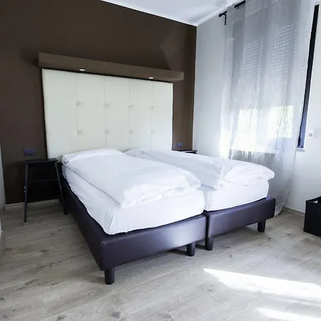 Europa Hotel 2*